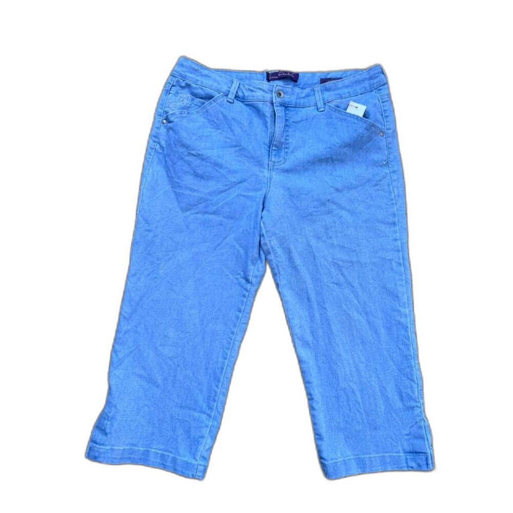 C-Gloria Vanderbilt Amanda Light Wash Blue Denim Stretchy Capri Pants 12 (L)